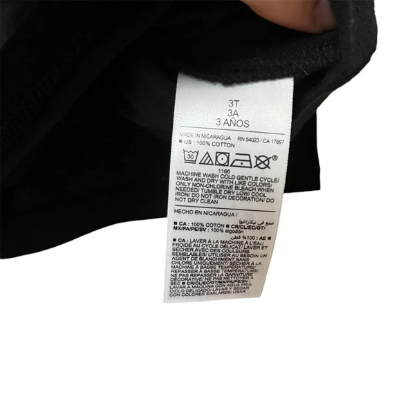 Old Navy 3T Chilling with my Gnomies long sleeve Holiday Christmas shirt-NWT - Picture 3 of 4